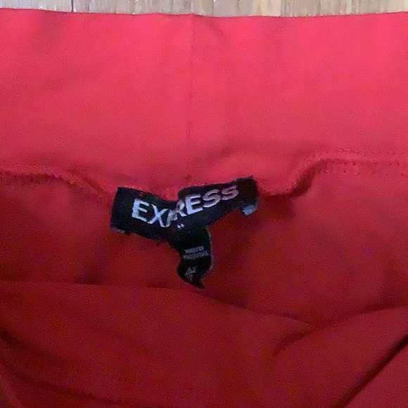 Express Off the Shoulder Red Top - Picture 4 of 5